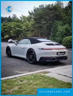 PORSCHE 911 CARRERA 4 GTS CABRIOLET