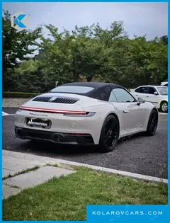 PORSCHE 911 CARRERA 4 GTS CABRIOLET