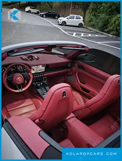 PORSCHE 911 CARRERA 4 GTS CABRIOLET