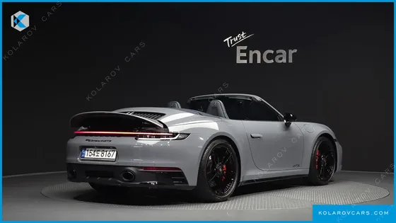 PORSCHE 911 CARRERA 4 GTS CABRIOLET