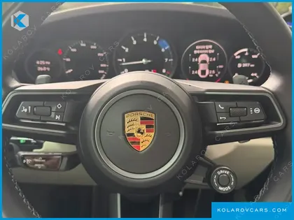 PORSCHE 911 CARRERA 4S