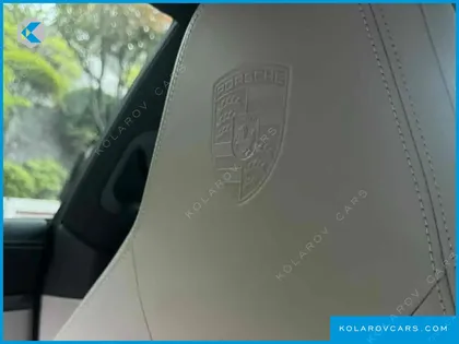 PORSCHE 911 CARRERA 4S