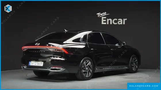 HYUNDAI GRANDEUR LE BLANC