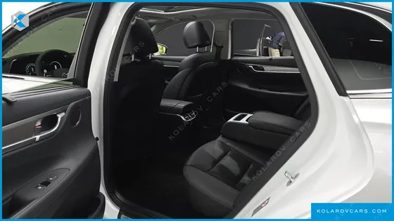 HYUNDAI GRANDEUR LE BLANC