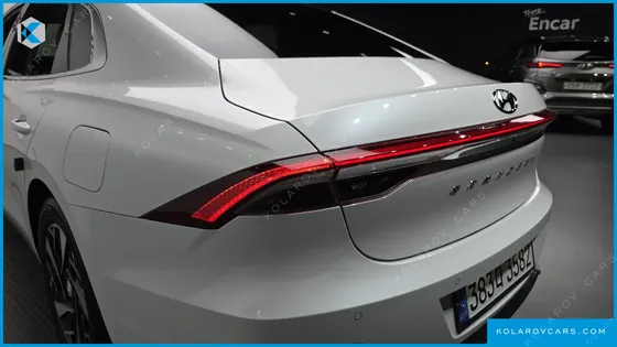 HYUNDAI GRANDEUR LE BLANC
