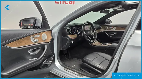 MERCEDES E-CLASS E300E 4MATIC EXCLUSIVE
