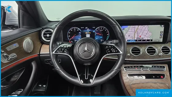 MERCEDES E-CLASS E300E 4MATIC EXCLUSIVE
