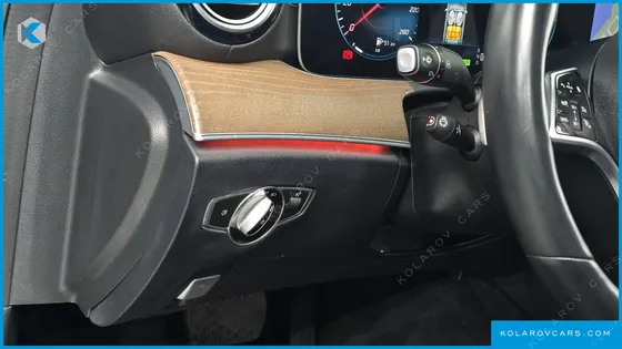 MERCEDES E-CLASS E300E 4MATIC EXCLUSIVE