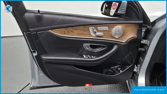 MERCEDES E-CLASS E300E 4MATIC EXCLUSIVE