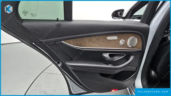 MERCEDES E-CLASS E300E 4MATIC EXCLUSIVE