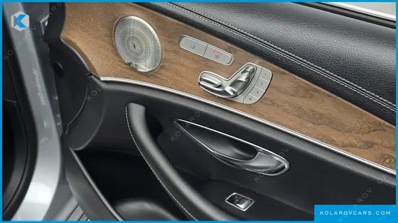 MERCEDES E-CLASS E300E 4MATIC EXCLUSIVE