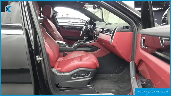 PORSCHE CAYENNE 3.0 COUPE