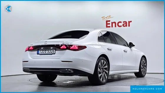 MERCEDES E-CLASS E300 4MATIC EXCLUSIVE
