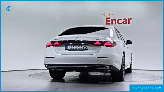 MERCEDES E-CLASS E300 4MATIC EXCLUSIVE