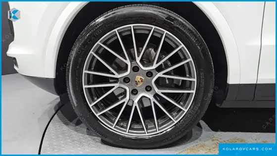 PORSCHE CAYENNE 3.0