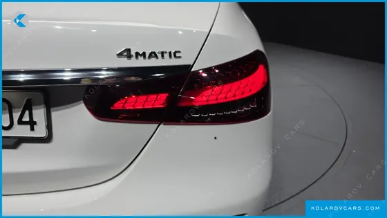 MERCEDES E-CLASS E220D 4MATIC AMG LINE