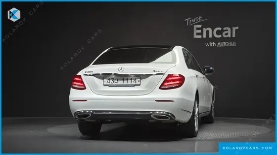 MERCEDES E-CLASS E300 4MATIC EXCLUSIVE