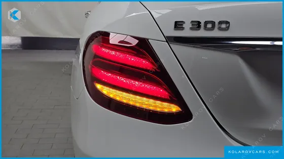 MERCEDES E-CLASS E300 4MATIC EXCLUSIVE