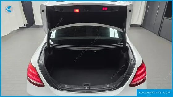 MERCEDES E-CLASS E300 4MATIC EXCLUSIVE