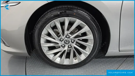 LEXUS ES LUXURY PLUS