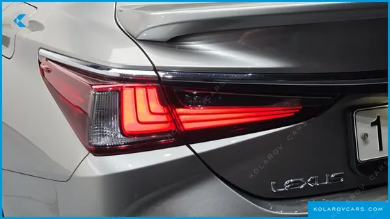 LEXUS ES LUXURY PLUS