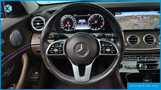 MERCEDES E-CLASS E300 4MATIC EXCLUSIVE