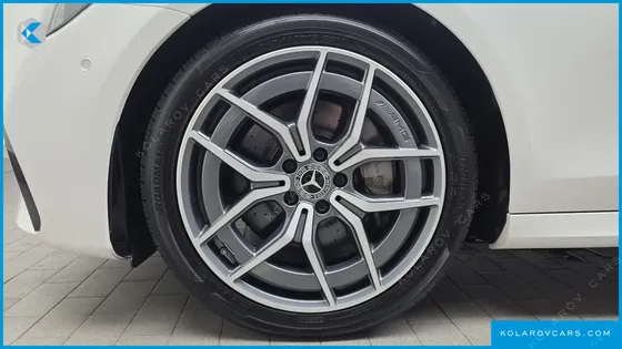 MERCEDES E-CLASS E220D 4MATIC AMG LINE