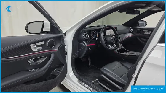 MERCEDES E-CLASS E220D 4MATIC AMG LINE