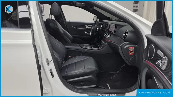 MERCEDES E-CLASS E220D 4MATIC AMG LINE