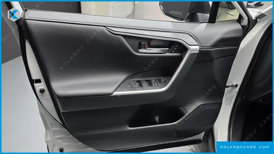 TOYOTA RAV4 2,5 4WD HYBRID LTD