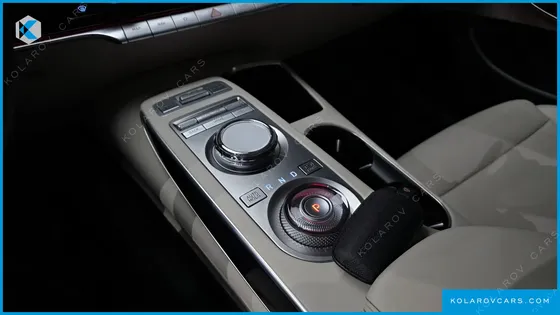 GENESIS GV70 2.5T GASOLINE 2WD