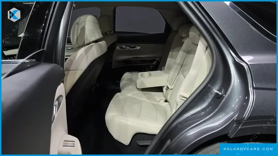 GENESIS GV70 2.5T GASOLINE 2WD
