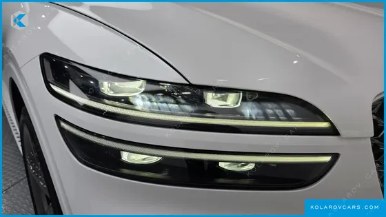 GENESIS GV70 2.5T GASOLINE 2WD