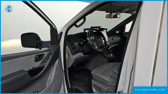 HYUNDAI STAREX CAMPING CAR