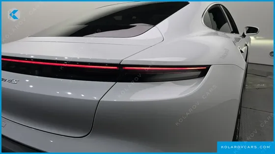 PORSCHE TAYCAN 4S