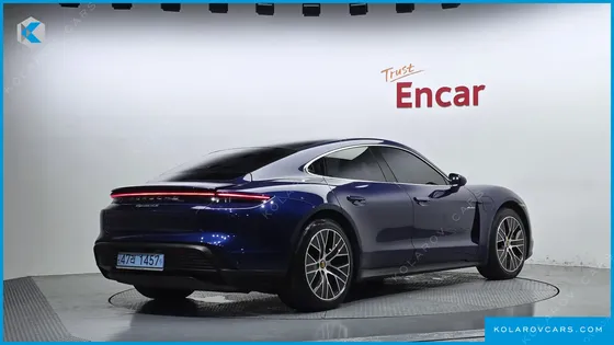 PORSCHE TAYCAN 4S