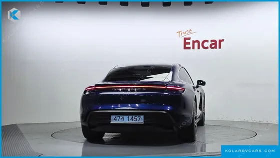 PORSCHE TAYCAN 4S
