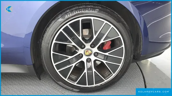 PORSCHE TAYCAN 4S