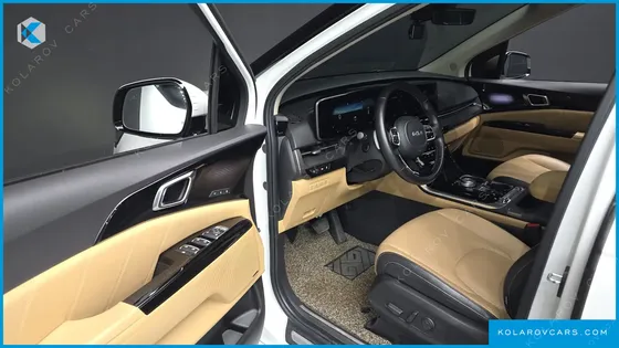 KIA CARNIVAL DIESEL 7-SEATER SIGNATURE