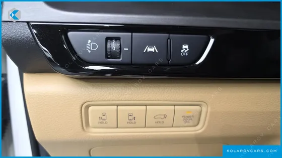 KIA CARNIVAL DIESEL 7-SEATER SIGNATURE