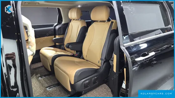 KIA CARNIVAL GASOLINE 7-SEATER SIGNATURE