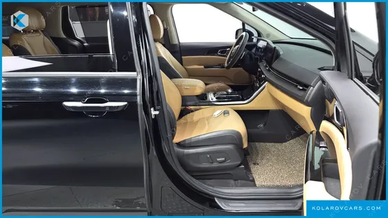 KIA CARNIVAL GASOLINE 7-SEATER SIGNATURE