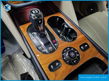 BENTLEY BENTAYGA 4.0 V8