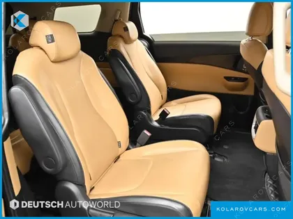 KIA CARNIVAL DIESEL 9-SEATER PRESTIGE