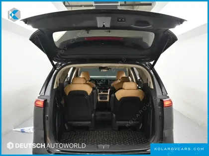 KIA CARNIVAL DIESEL 9-SEATER PRESTIGE