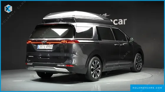 KIA CARNIVAL GASOLINE 9-SEATER SIGNATURE