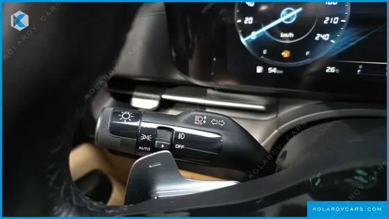 KIA CARNIVAL GASOLINE 9-SEATER SIGNATURE