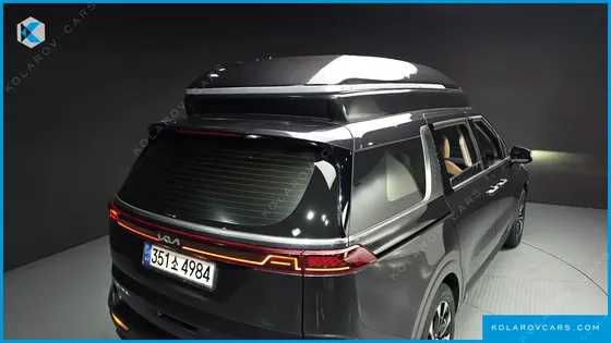 KIA CARNIVAL GASOLINE 9-SEATER SIGNATURE
