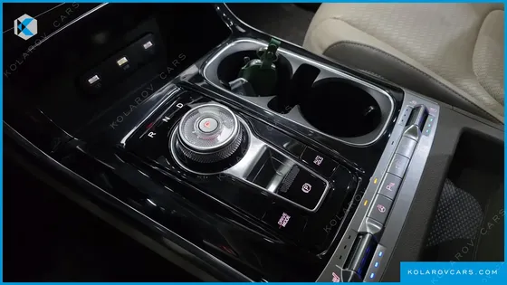 KIA CARNIVAL DIESEL 9-SEATER SIGNATURE