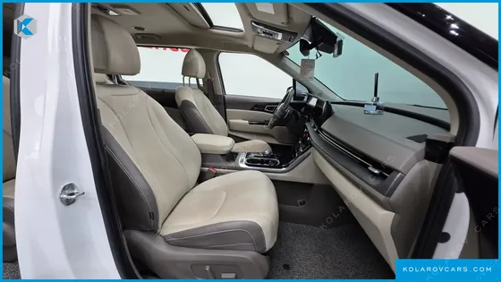 KIA CARNIVAL DIESEL 9-SEATER SIGNATURE